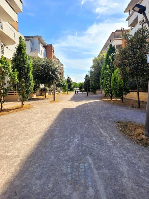 Proche Stade Avec Piscine Toulouse Exterior foto